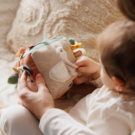 BabyOno Senzorická kostka Kravička BINGO