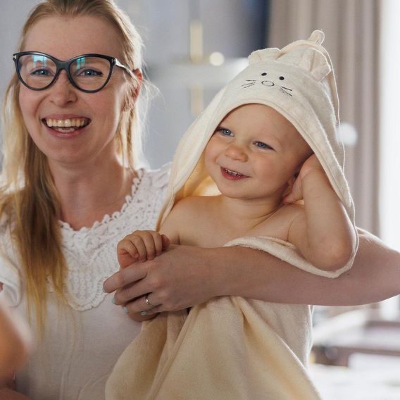 BabyOno Bambusová osuška s kapucí 100x100cm KRÉMOVÁ