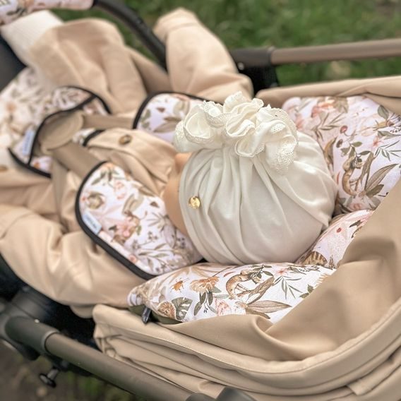 Makaszka Stabilizační polštářek do kočárku MYSTERY OF FLOWERS