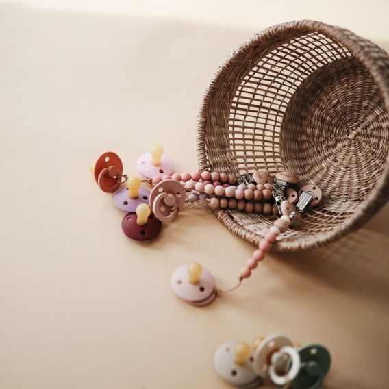 Mushie Klip na dudlík Eva WHITE