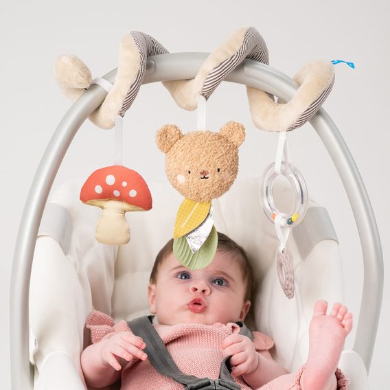 Taf Toys Spirála s medvídkem Bear Hugs