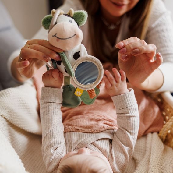 BabyOno Závěsná edukační Kravička BINGO