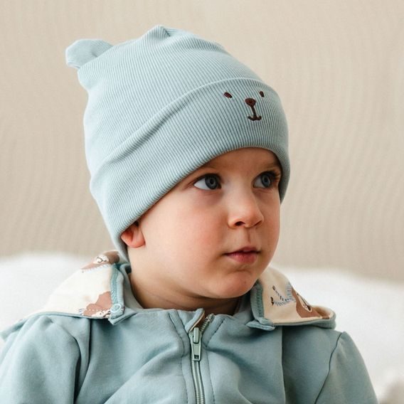 Eevi Čepička s oušky žebrovaná Beary Cool ŠALVĚJOVÁ