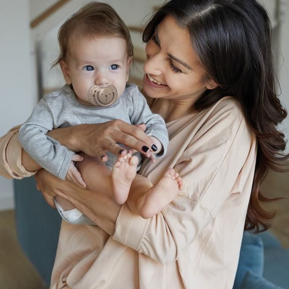 Lovi 2x dudlík 6-18m, Hey, girl