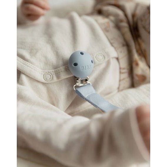BIBS Ribbon Klip na dudlík DUSTY BLUE