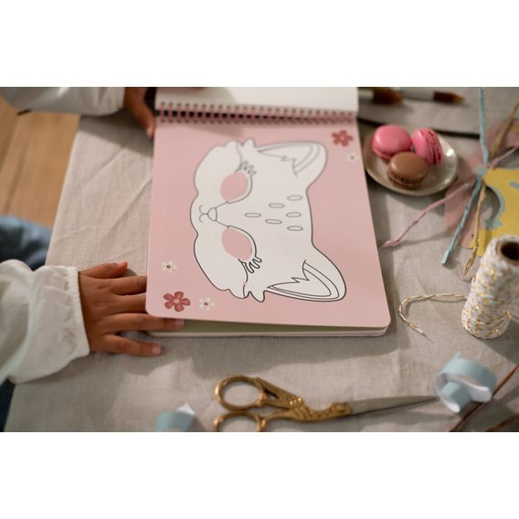 Little Dutch Kniha s vystřihovacími maskami Rosa