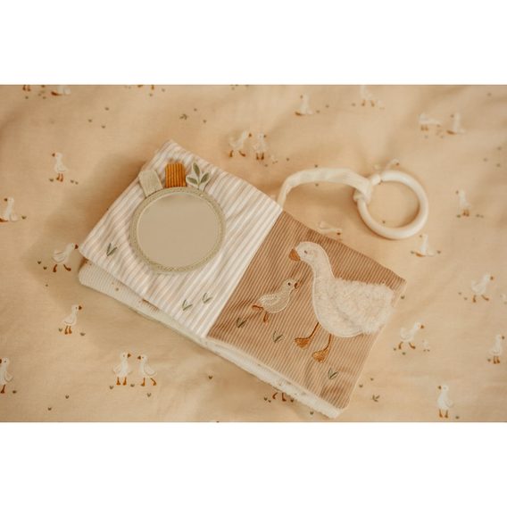 Little Dutch Závěsná knížka s aktivitami Newborn Naturals