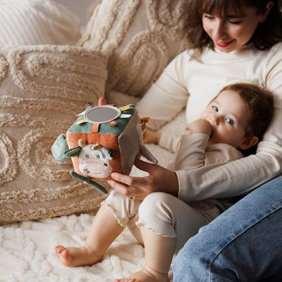 BabyOno Senzorická kostka Kravička BINGO