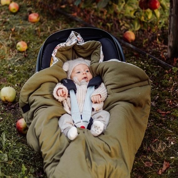 Makaszka Zavinovačka/deka do autosedačky Cotton WOODLAND