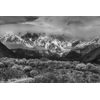 Fototapeta čiernobiely pohľad na majestátne pohorie