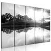 5-dielny obraz fascinujúci západ slnka nad horským plesom v čiernobielom prevedení