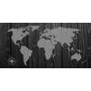 Obraz na korku čiernobiela mapa sveta na dreve v luxusnom prevedení