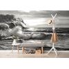 Krásna samolepiaca tapeta sila morských vĺn v čiernobielom prevedení