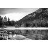 Obraz horské pleso v čiernobielom prevedení