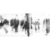 5-dielny obraz odrazy ľudí v rušnom meste v čiernobielom prevedení