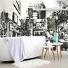 Samolepiaca tapeta rušná ulica metropoly v čiernobielom prevedení