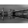 Fototapeta čiernobiely most vo večernom Manhattane