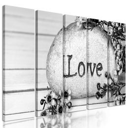 5-dielny obraz kameň s vyritým nápisom Love v čiernobielom prevedení