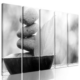 5-dielny obraz Zen kamene v prirode v čiernobielom prevedení
