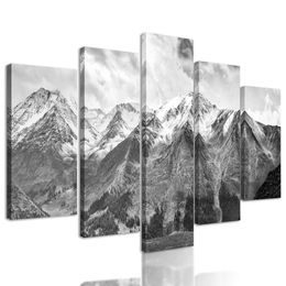 5-dielny majestátne hory v čiernobielom prevedení
