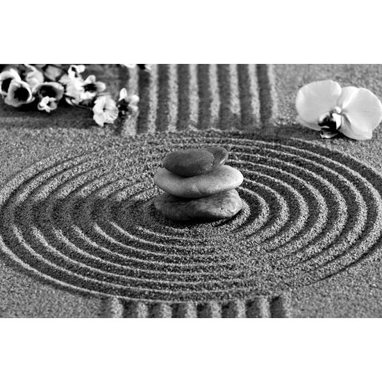 Obraz balanc v Zen záhrade v čiernobielom prevedení