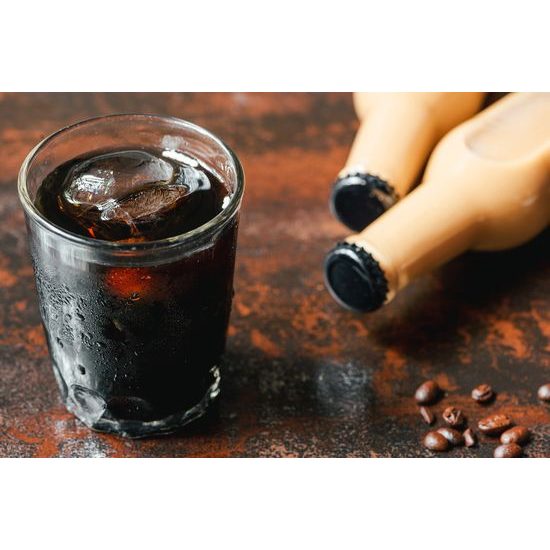 Samolepiaca fototapeta nápoj s ľadom