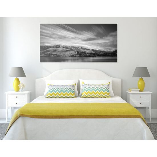 Obraz čarovná krajina v čiernobielom prevedení