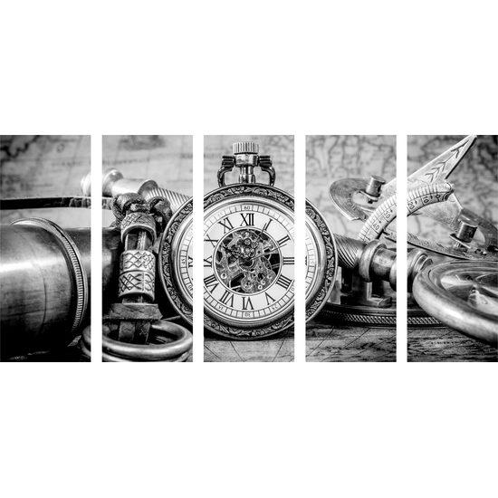5-dielny obraz historické luxusné hodinky v čiernobielom prevedení