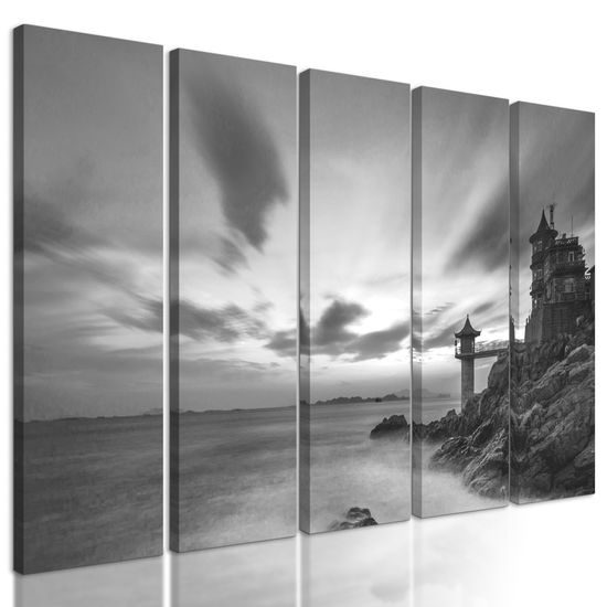 5-dielny obraz slnko zapadajúce za maják v čiernobielom prevedení
