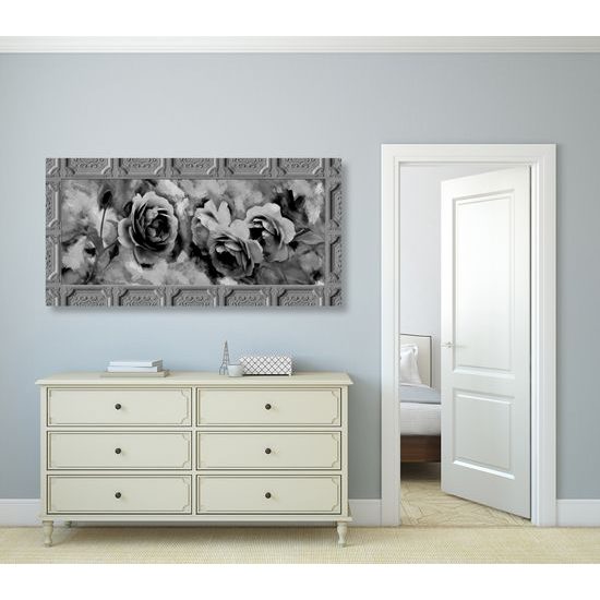 Obraz čiernobiele ruže v historickom prevedení