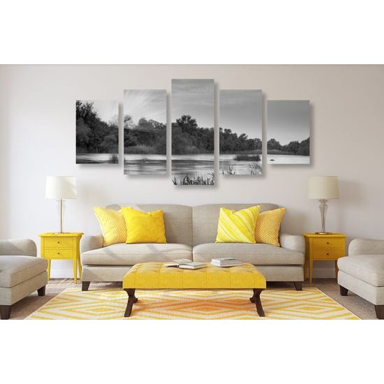 5-dielny obraz slnečné lúče nad jazerom v čiernobielom prevedení