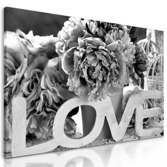 Obraz nápis Love v romantickom prevedení v čiernobielom prevedení