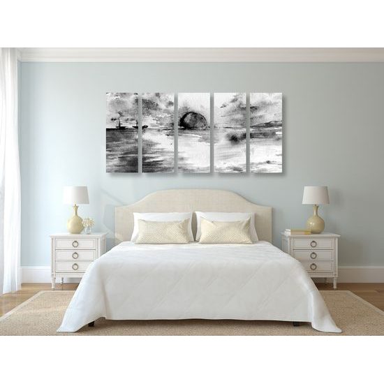 5-dielny obraz západ slnka za horizont v čiernobielom prevedení