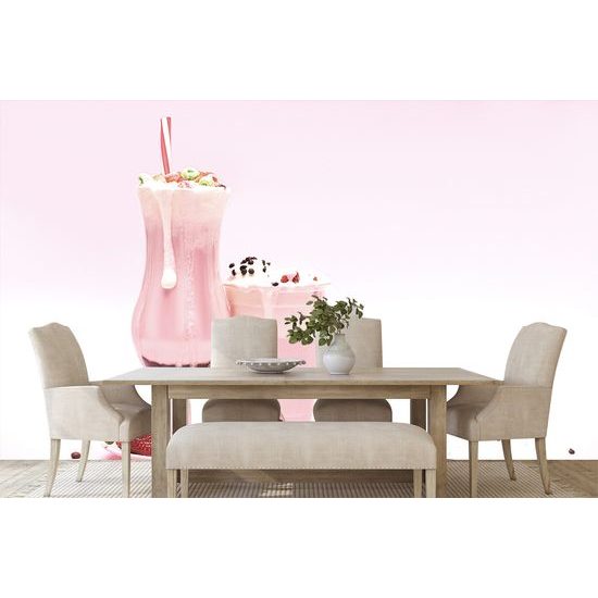 Samolepiaca fototapeta ružový milkshake s jahodami