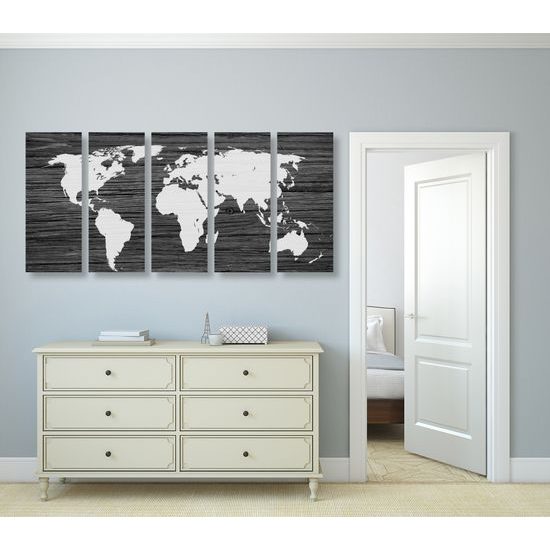 5-dielny obraz čiernobiela moderná mapa sveta na drevenom podklade