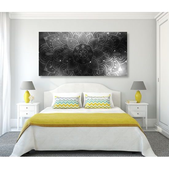 Obraz Mandala s vesmírnym pozadím v čiernobielom prevedení