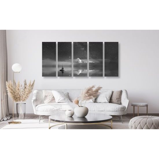5-dielny obraz loďka pod ruškom tmy v čiernobielom prevedení