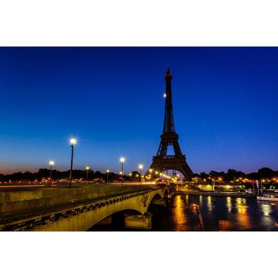 Originálna samolepiaca fototapeta večerná Eiffelova veža