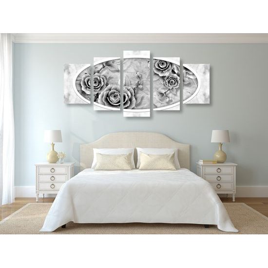 5-dielny obraz nádherné historické ruže v čiernobielom prevedení