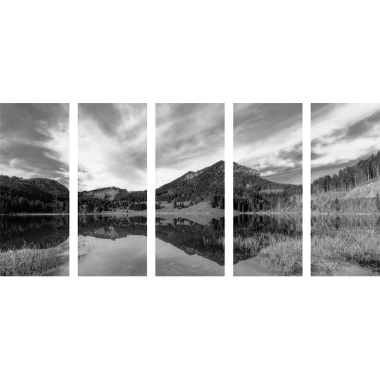 5-dielny obraz jazero medzi horami v čiernobielom prevedení