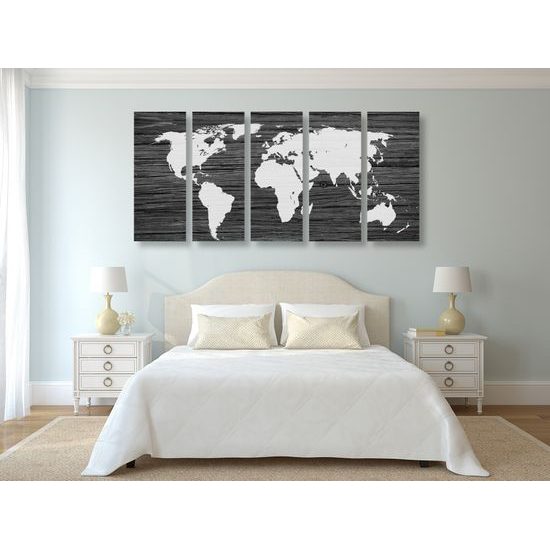 5-dielny obraz čiernobiela moderná mapa sveta na drevenom podklade