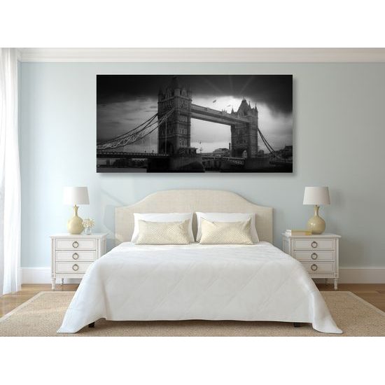 Obraz západ slnka nad čarovným Londýnom v čiernobielom prevedení