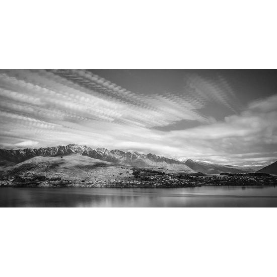 Obraz čarovná krajina v čiernobielom prevedení