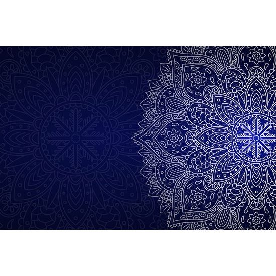 Originálna tapeta biely ornament na modrom pozadí