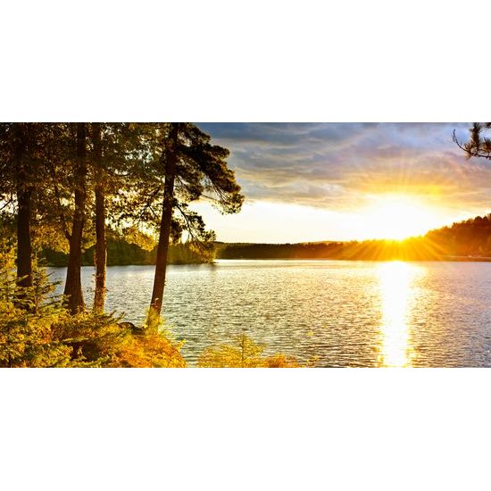 Obraz čaro zapadajúceho slnka pri jazere