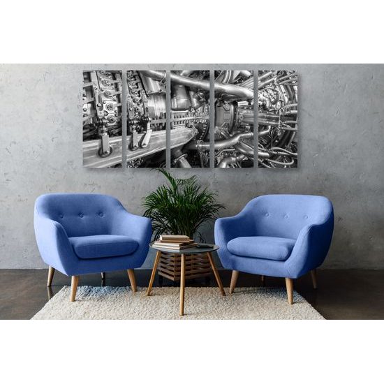 5-dielny obraz dokonale prepracovaný motor turbíny v čiernobielom prevedení