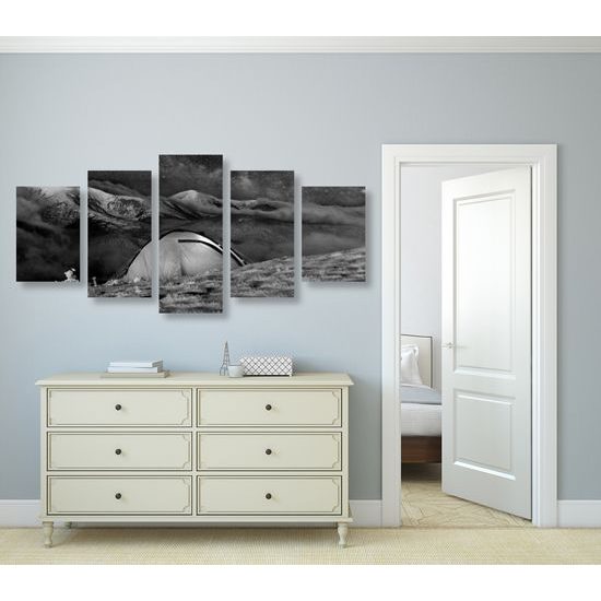 5-dielny obraz stan v zasneženej krajine v čiernobielom prevedení