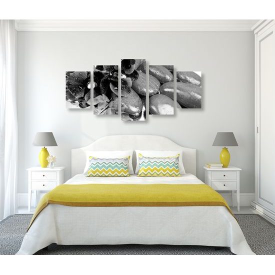 5-dielny obraz wellness zátišie a kvet orchidei v čiernobielom prevedení