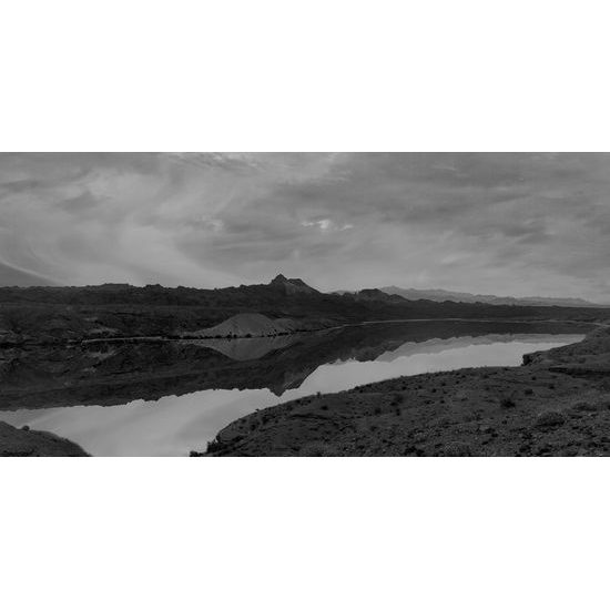 Obraz krásy prírody v čiernobielom prevedení