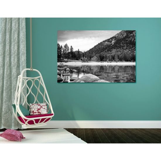 Obraz horské pleso v čiernobielom prevedení